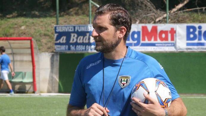 Ponsacco, tutta la grinta di mister Luigi Pagliuca Domenica esordio in Coppa