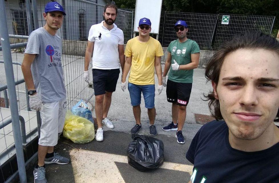 Lega Giovani ripulisce il parco