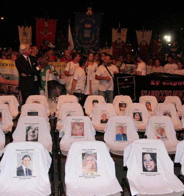 Strage, cinque giorni insieme ai familiari 