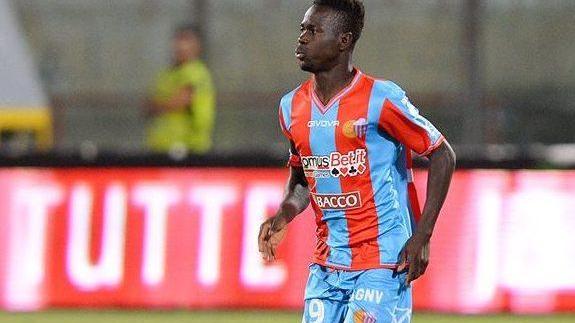 E sulle ali arriva Manneh, dal Gambia all’Italia sul barcone