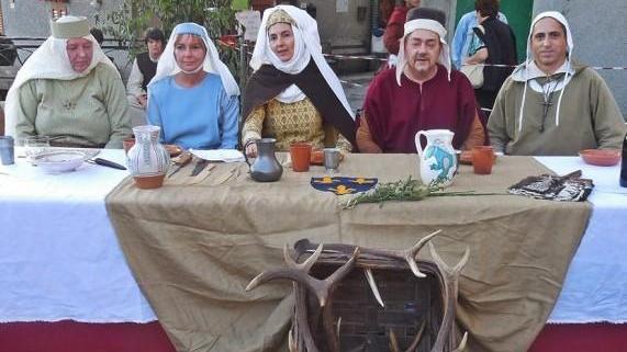 Mercatini e falconeria nel borgo di Fossato