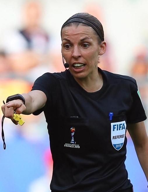 Uefa, una decisione storica La francese Frappart arbitrerà la Supercoppa