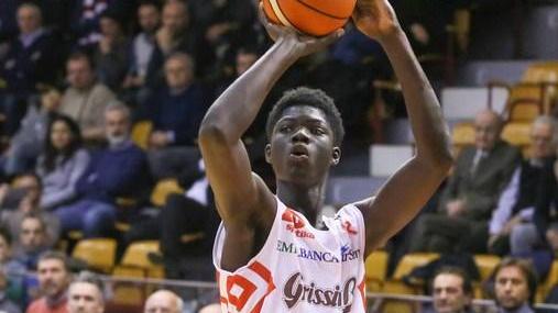 Contratto quadriennale da professionista per il giovane lungo Diouf