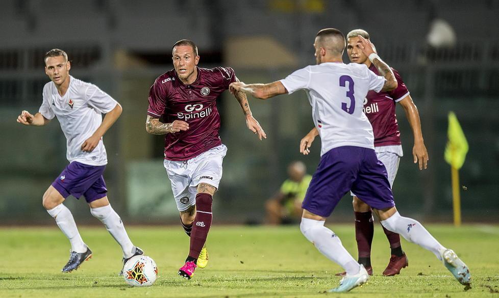 Fiorentina solo a sprazzi ma ora arriva Badelj Il Livorno è già in palla