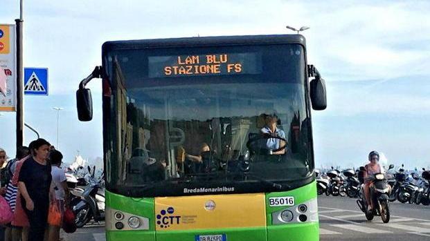 Oggi bus gratis tutto il giorno Così ogni domenica d’agosto