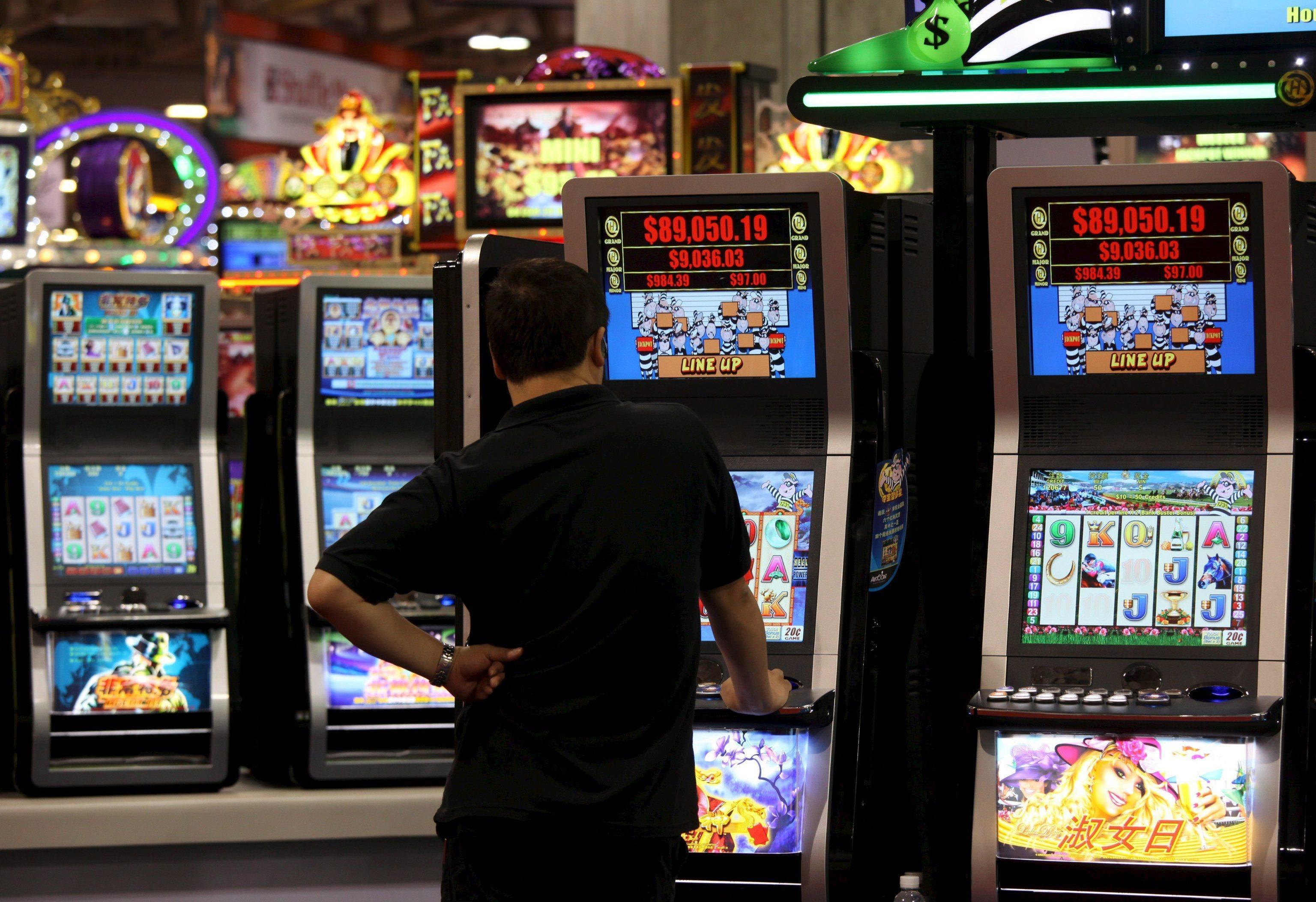 Una sala slot (foto d'archivio)