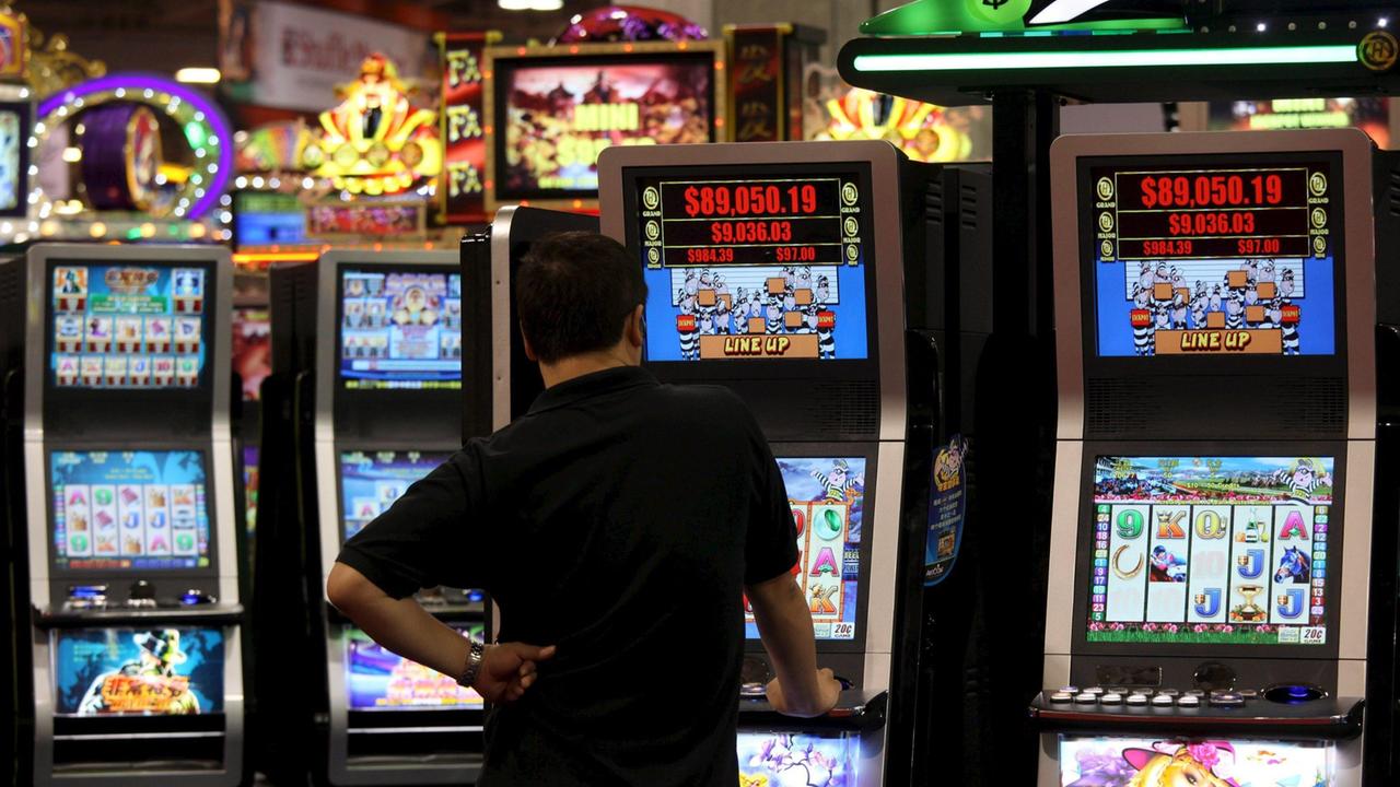 Una sala slot (foto d'archivio)