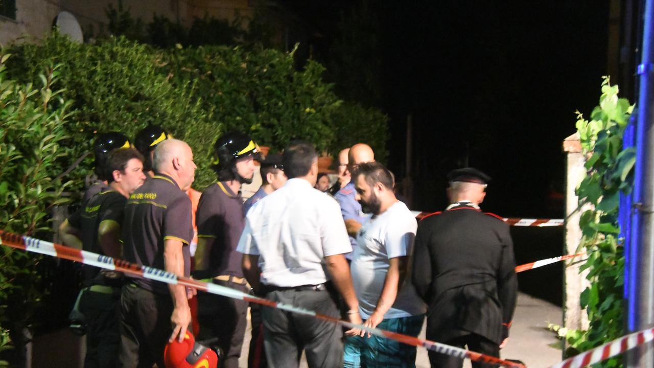 La scena del delitto a Montignoso (foto Cuffaro)