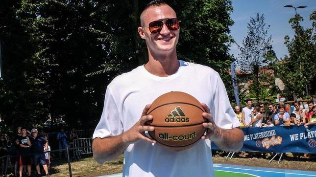 Altra tegola sull’Italbasket: Gallinari operato di appendicite