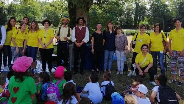 Musica e maghi alla festa finale dei centri estivi per bambini