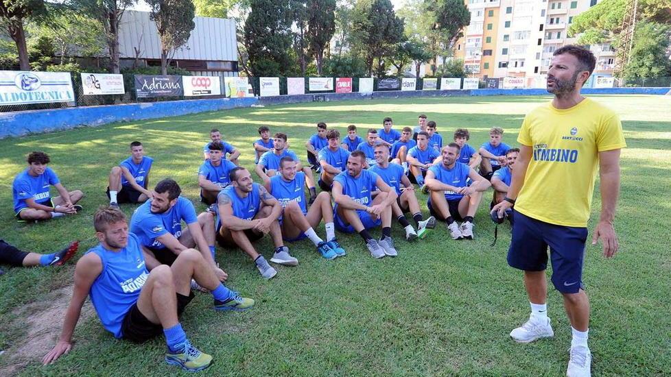 Grinta, giovani e piombinesità I nerazzurri ricominciano così