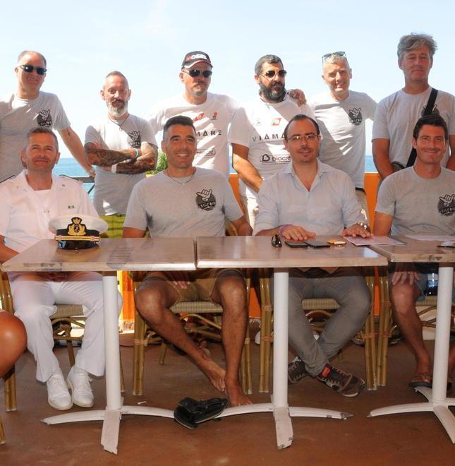 Dall’Elba a Follonica cavalcando le onde con il kitesurf 