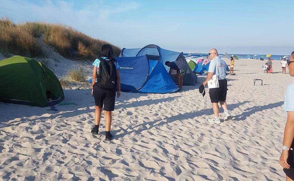 Dormono in tenda alle Spiagge bianche: raffica di multe