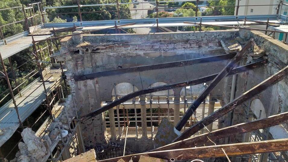 Villa Letizia, il Torrino viene giù a pezzi: «I lavori partiranno entro fine mese»