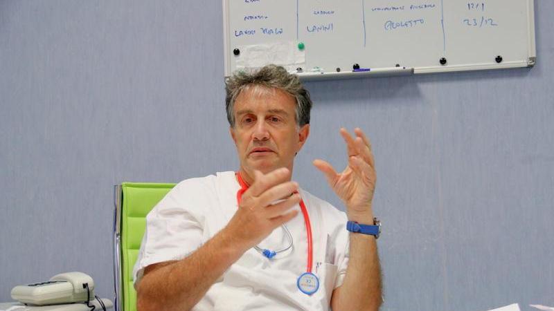 Allarme sballo: al pronto soccorso un intossicato al giorno. Il primario: «E si vantano anche»