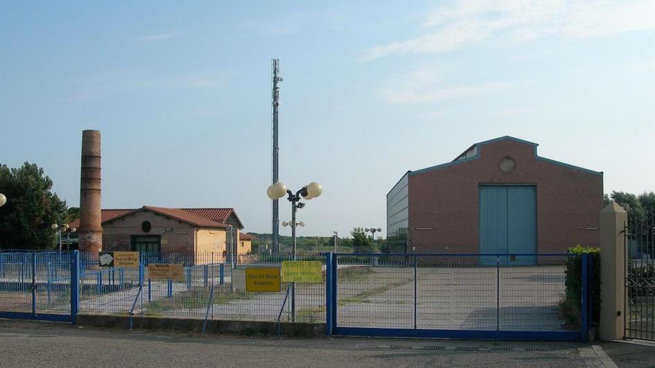 Il centro della nautica di Vada (foto Michele Falorni/Silvi)
