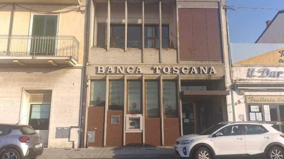 Fondi commerciali e appartamenti: ecco gli immobili in vendita del Mps