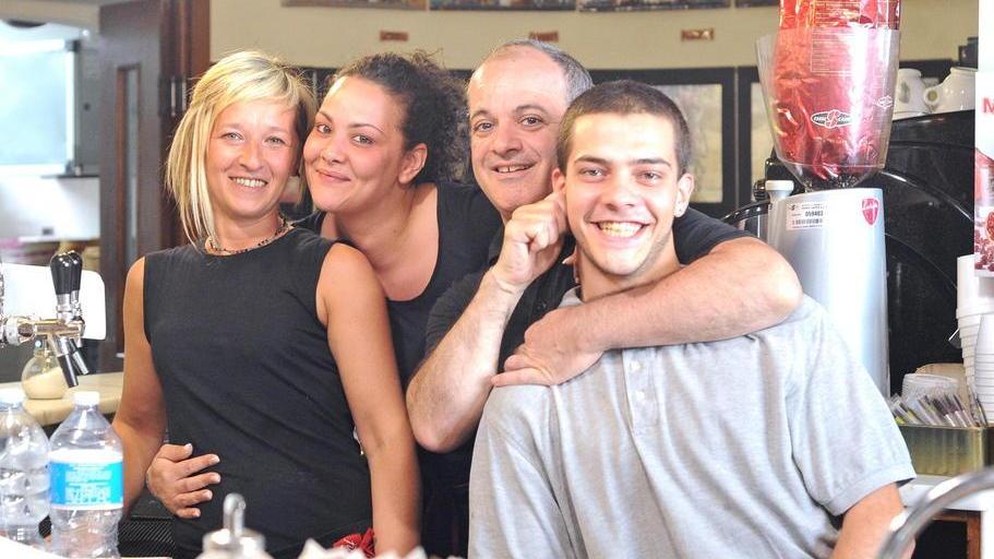 Per Marianna e Antonella il bar è come una famiglia