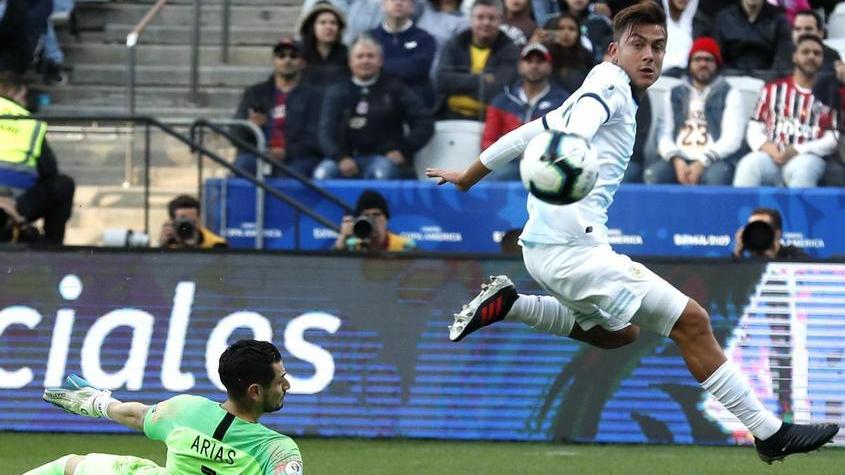 Dybala, il Tottenham offre 70 milioni L’Inter non rinuncia a Lukaku e Dzeko