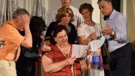 A tutto dialetto: serata in massese con la commedia Palanche e parenti