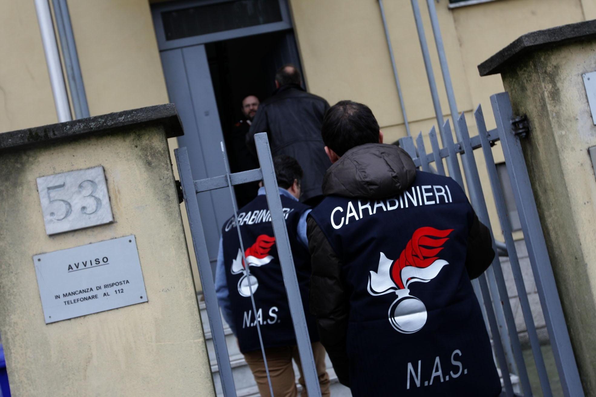 Sporcizia e lavoratori in nero: multa da 17mila euro a un barista