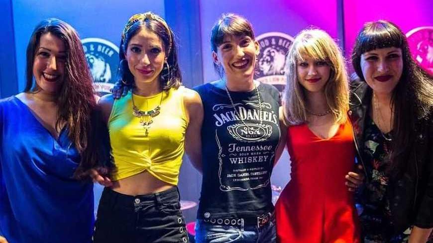 Rock, jazz, blues: Sabrina Sotgiu una “front-girl” per quattro band