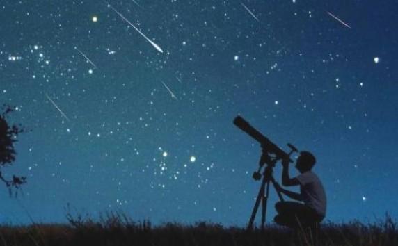 Notte di desideri e stelle cadenti 