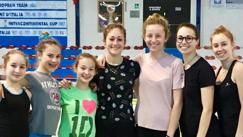 Da Calderara a Scanno una pioggia di allori per le giovanissime del Follonica Hockey