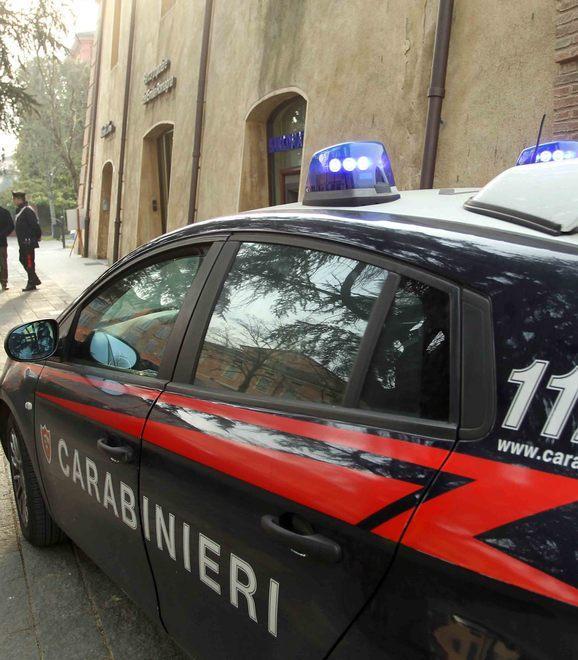 Spaccata col tombino, nel mirino le slot