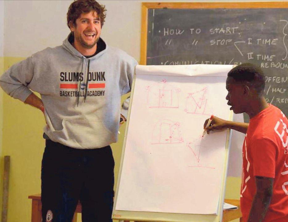 Carrea, grinta e tanto cuore: «Orgoglioso di aiutare l’Africa» 