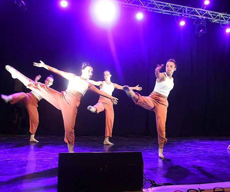 Uno show in ogni angolo tra danze e street food 