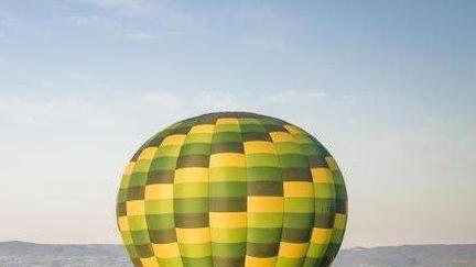 Sette mongolfiere nel cielo del golfo Natale si festeggerà ad alta quota