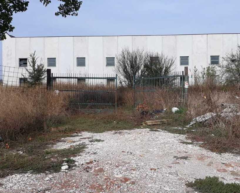 Slitta ancora la bonifica del capannone con i gessi 