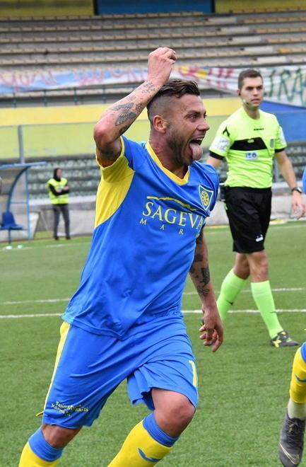 Niente è impossibile La Carrarese sogna il colpaccio allo Stirpe contro il Frosinone 