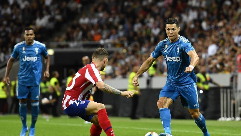 Joao Felix fa il Ronaldo e stende la Juve con due gol