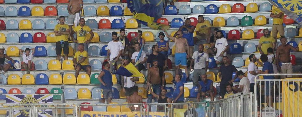 Il gran caldo e la distanza non fermano i tifosi