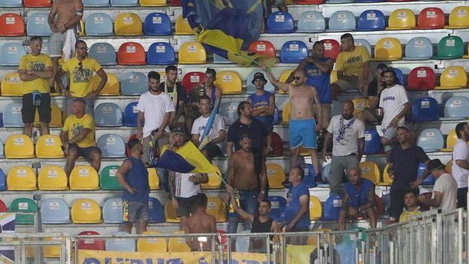 Il gran caldo e la distanza non fermano i tifosi