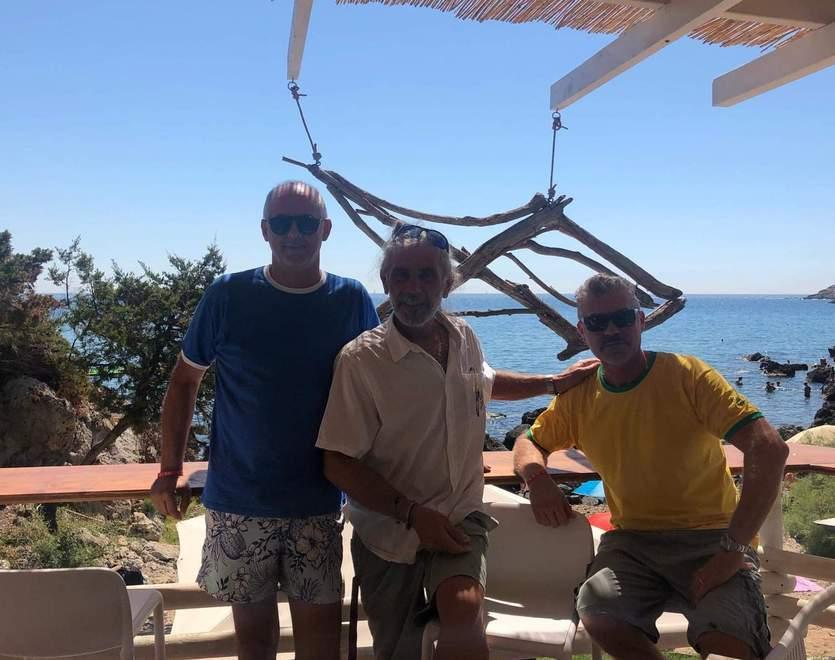 Bagno Riva del Marchese, dove la spiaggia è erbosa  e il riciclo è una filosofia  