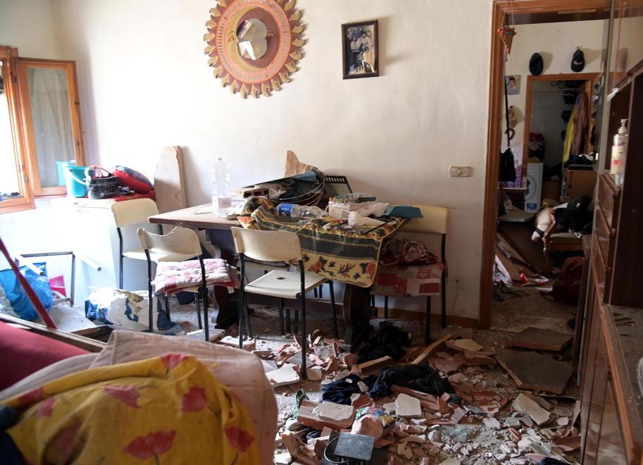 Resta ferito mentre dorme dal crollo del controsoffitto 