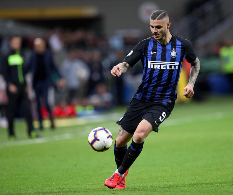 Napoli, oggi il sì di Lozano James l’altro obiettivo Icardi non rifiuta la Roma 