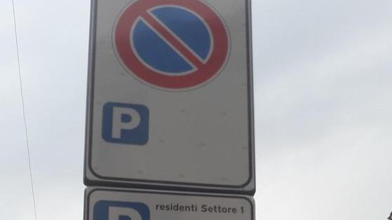 Parcheggi per i fornitori “condivisi” coi residenti
