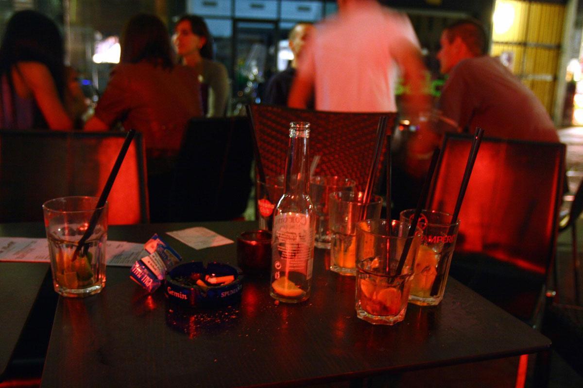Sedicenne in coma dopo il mix alcol-droga. La madre: "La cocaina gliel’hanno regalata" 
