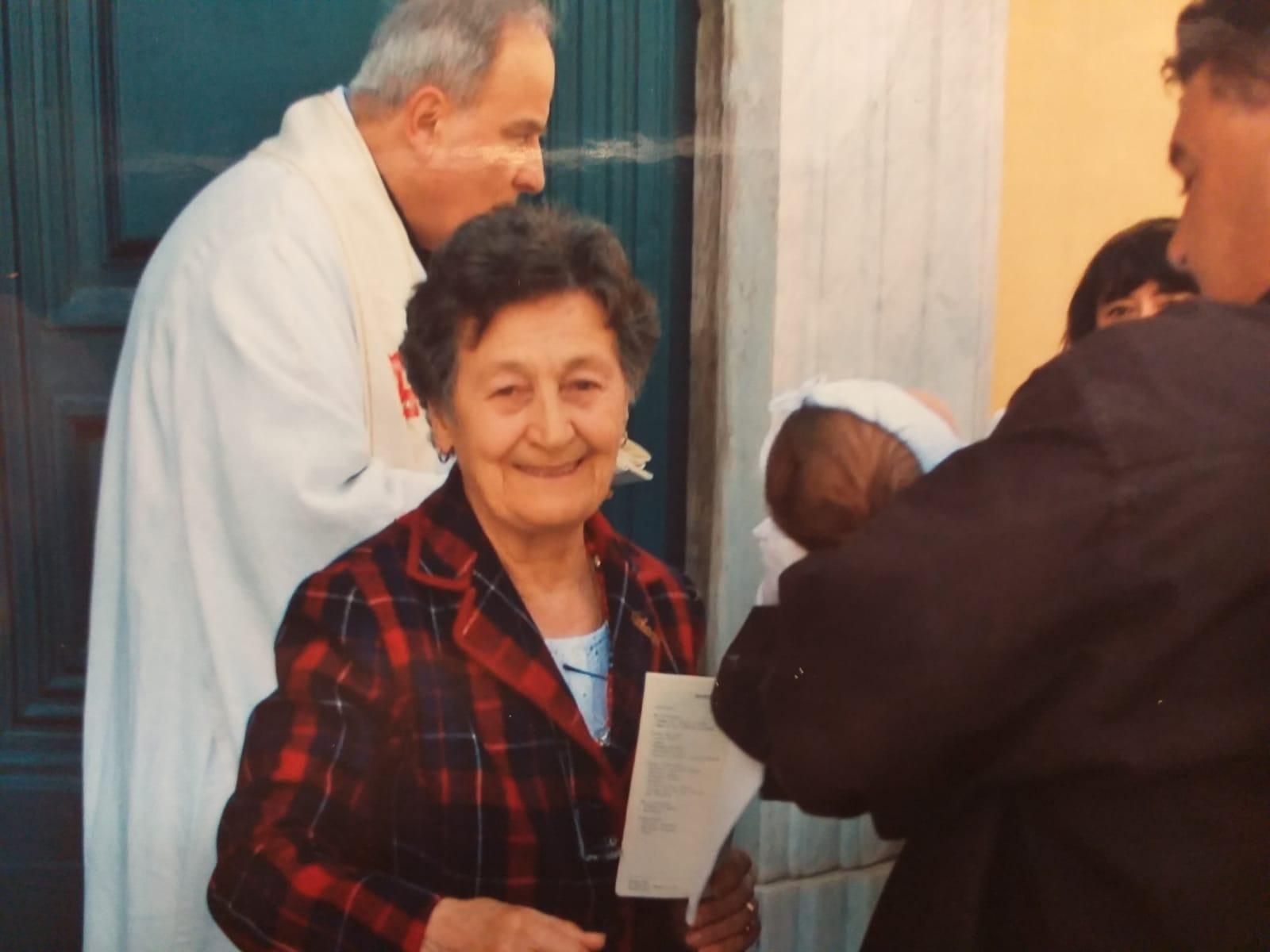 Addio a nonna Aurora la sarta della contrada della Madonnina Il Tirreno