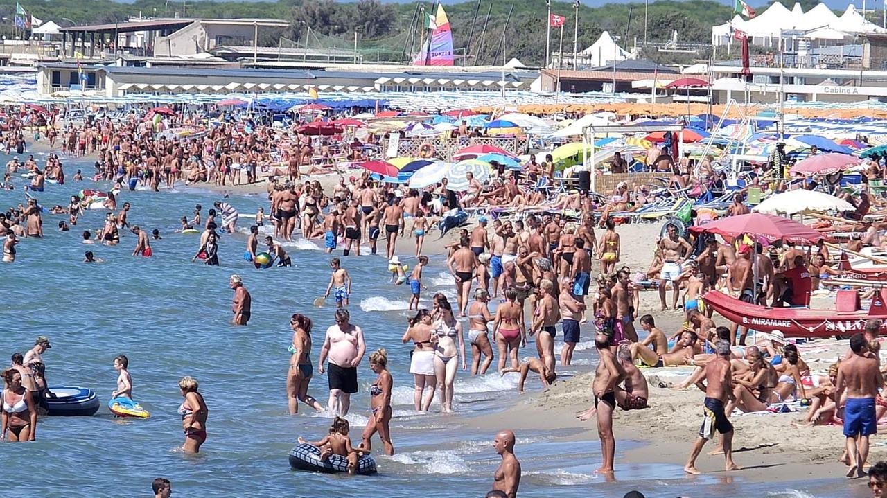 Il litorale pisano (Foto Renzullo/Muzzi)