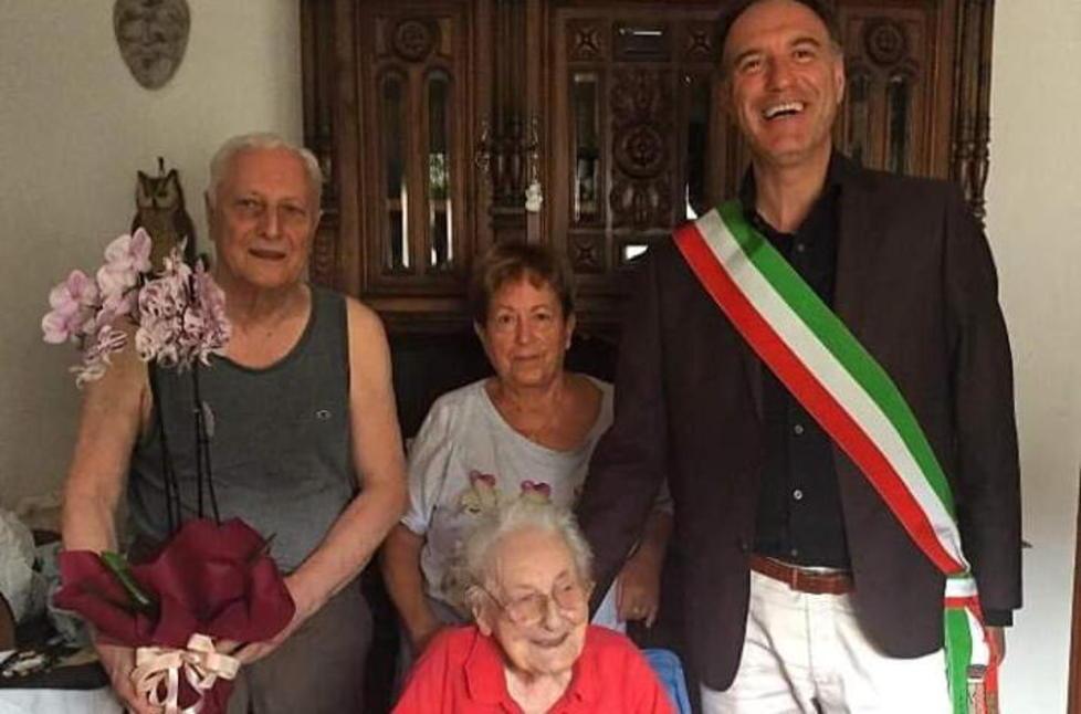 Nonna Stella Giacomelli ha spento 107 candeline