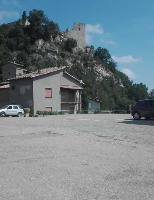 Riapre dopo un anno lo storico parcheggio ai piedi della rupe 