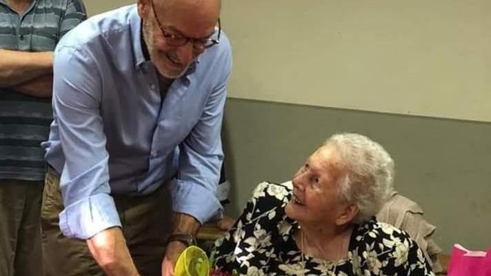 I cento anni di Celestina e quella sfida alla morte per seppellire il padre