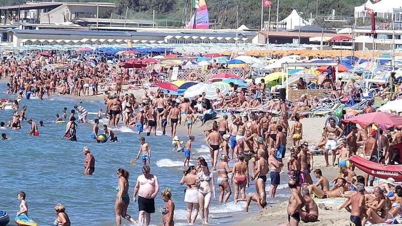 Ferragosto a suon di musica tra locali e ristoranti Ecco costa offre il Litorale