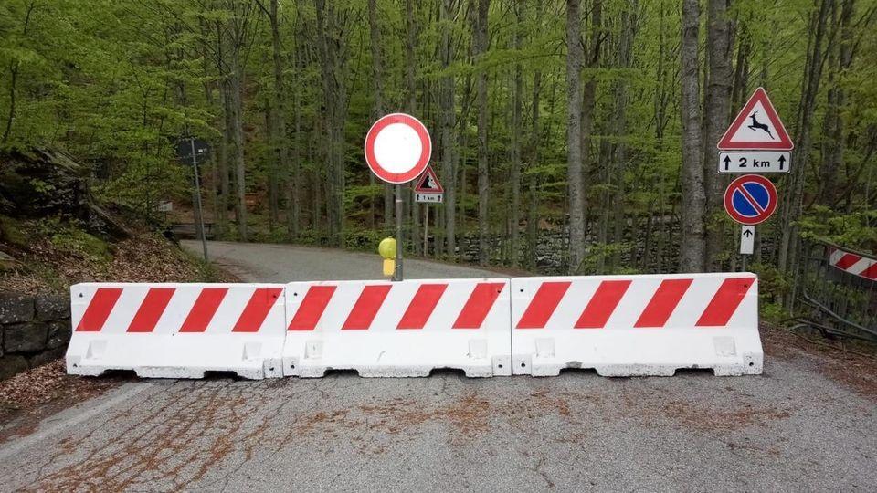 Chiuso il ponte dei Mandrini (foto Gori)