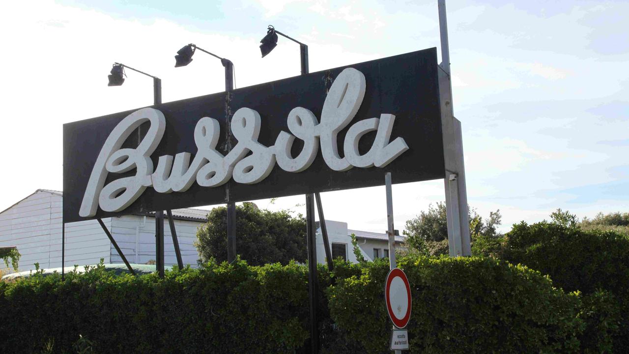 La Bussola riapre dopo lo stop di due settimane